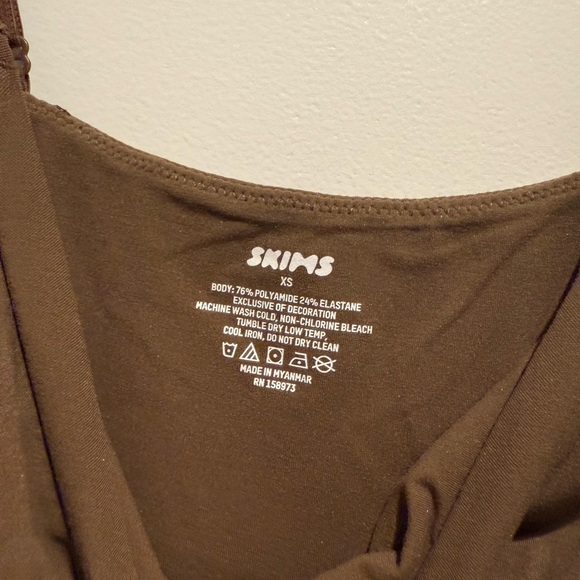SKIMS Chocolate Brown Bodysuit - Picture 2 of 3